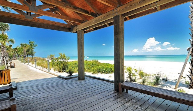 Island Gem B 2 Bedroom Villa by RedAwning in Anna Maria