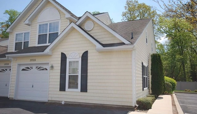 Less than 2 miles to the beach and boardwalk! in Rehoboth Beach