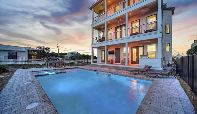 Live It Well by Five Star Properties in Destin