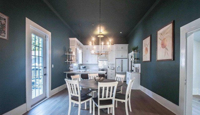 LULU Street Retreat-Historic Home in Brooksville 12 miles from Cabot Farms Golf in Brooksville