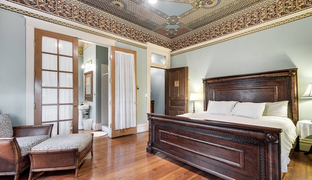 Lumber Baron Inn in Denver