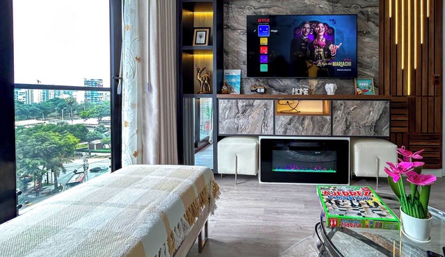 Luxury apartment with a pool, ocean view, air conditioning, and a digital fireplace in Lima