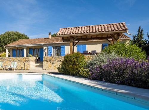 Luxury villa with pool in Malviès in Malviès