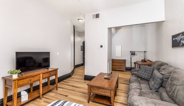Main St. Studio 1BR/1BA in Dubuque