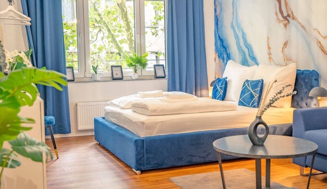 Noble Studio | 1 Min to HBF in Mannheim