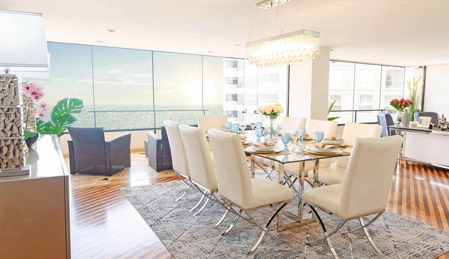 Pacific Ocean luxury 4BR/3.5BA Terrace Larcomar JW Marriott in Miraflores