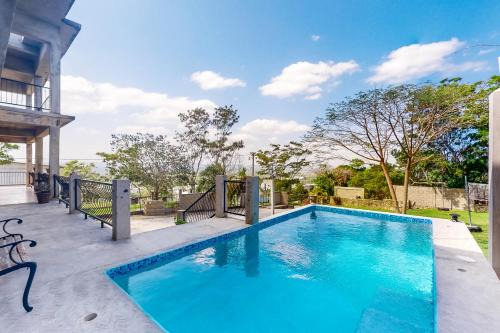 Palace at D Borland View -Gold Standard Certified in San Ignacio