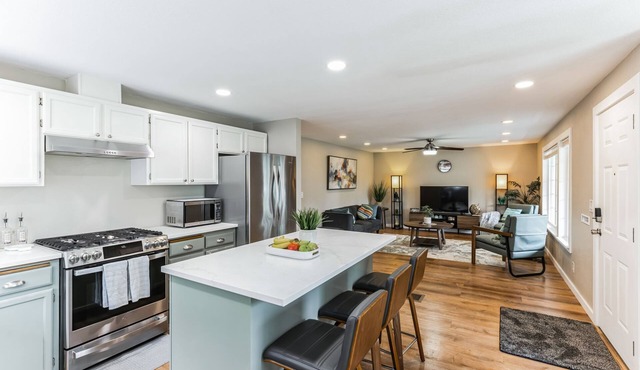 Park,Mountain View,Near Downtown Everett,Boeing, Seattle Premium Outlets,casinos in Everett
