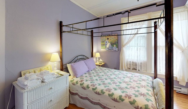 Primrose Path Bed and Breakfast Hocking Hills between Logan and Athens in Nelsonville