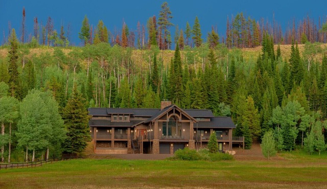 Ranch Oasis-Families & Retreats on a Working Wyoming Ranch in Little Jackson Hole