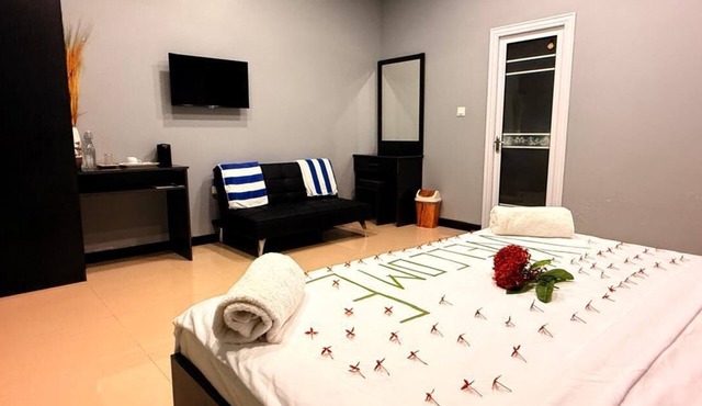Rihiveli Inn