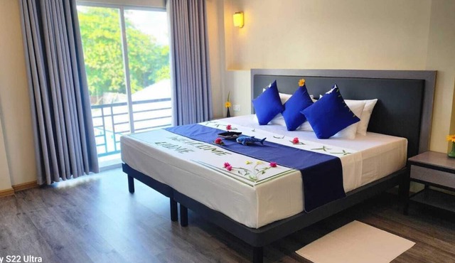 Seaside Dhangethi Inn