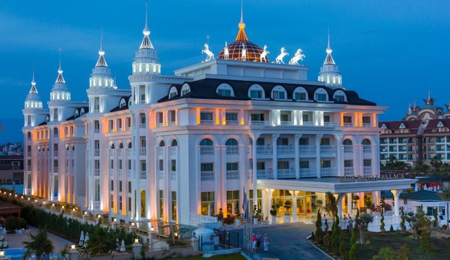Side Royal Palace in Side