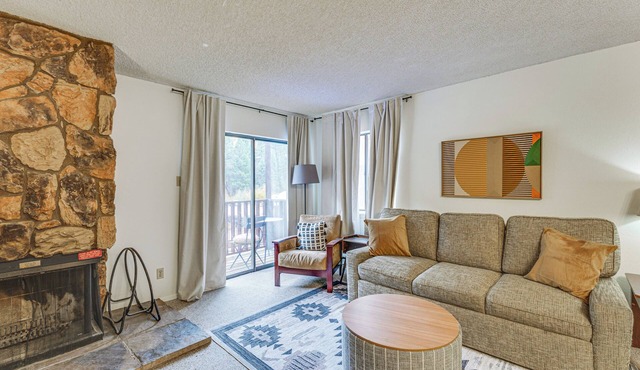 Ski-In/Ski-Out Main Street Condo: Newly Renovated in Red River