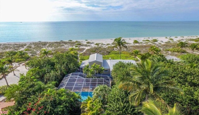Stunning Gulf Front Beauty! in Captiva