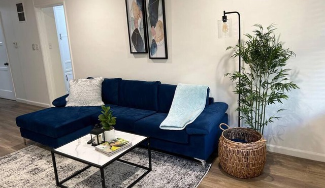 STUNNING RUNYON CANYON BLUE OASIS - Hollywood in Los Angeles