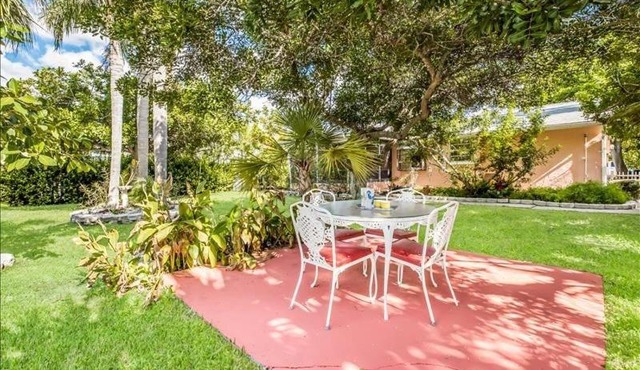 Sunnyside Up home in Bradenton Beach