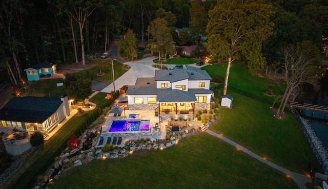 Sunset Retreat at the Lake | Sleeps 24 | Pool & Hot Tub in Sherrills Ford