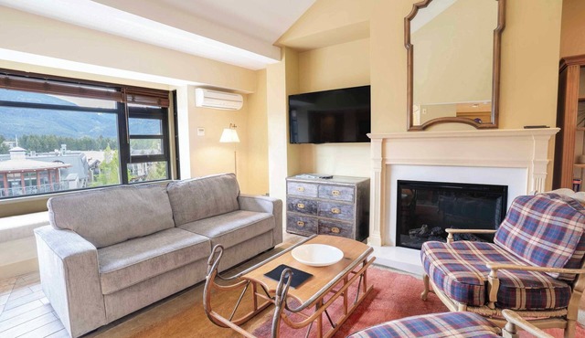 The Fitzsimmons Suite Mountain and Village View in Whistler