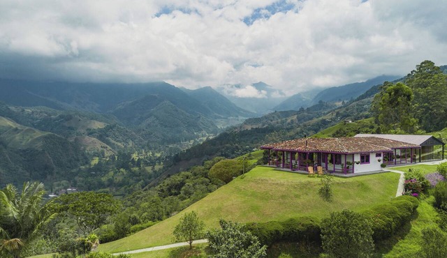 The House in the Clouds - Luxury Home in Salento - 360° View of the Cocora Valley in Salento