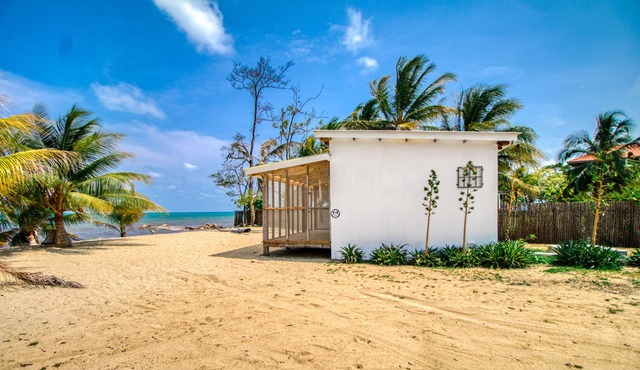 Two Stand-Alone Oceanfront Cabanas w/ Ocean View, Private Beach, Partial AC in Dangriga