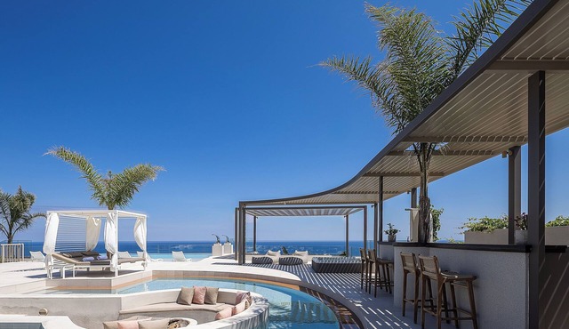 Villa Belle, Where Sea Views Meet Sunset Magic by etouri in Rethymno