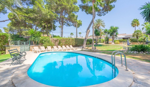 Villa Santander - with private swimming pool in Arenal