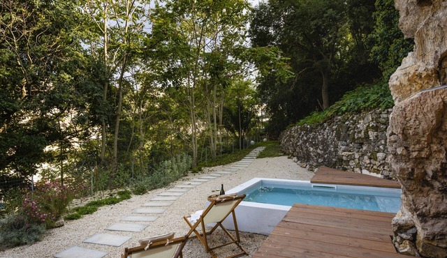 Villa with heated pool in a unique position in Modica