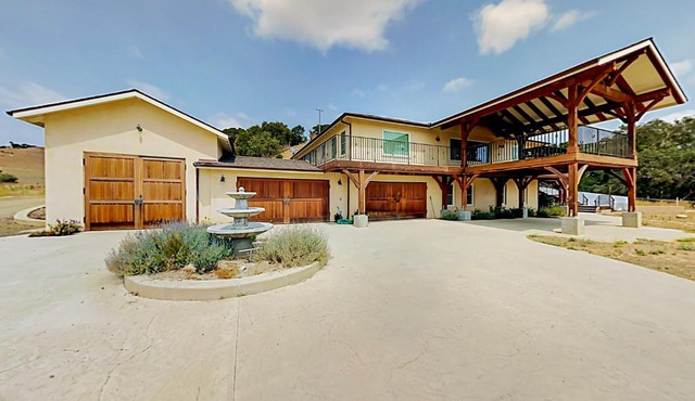 Vineyard Vista Ranch Retreat in Buellton