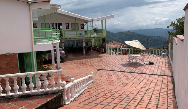 Viva los Mejores Atardeceres en Villa Nina in Caldas
