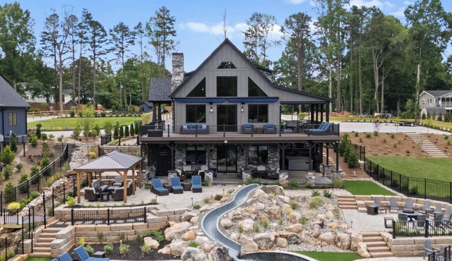 Waterslide, Pool & Theater, Sleeps 21 | Gray Fox Lodge by AvantStay in Sherrills Ford