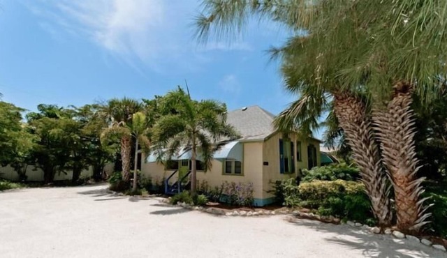 Whispering Pines: AMI North End, Steps to Beach, Dog Friendly by Anna Maria Life Vacation Rentals in Anna Maria