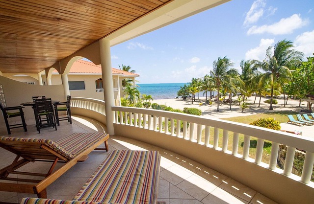 Los Porticos Villas Villa Placencia 