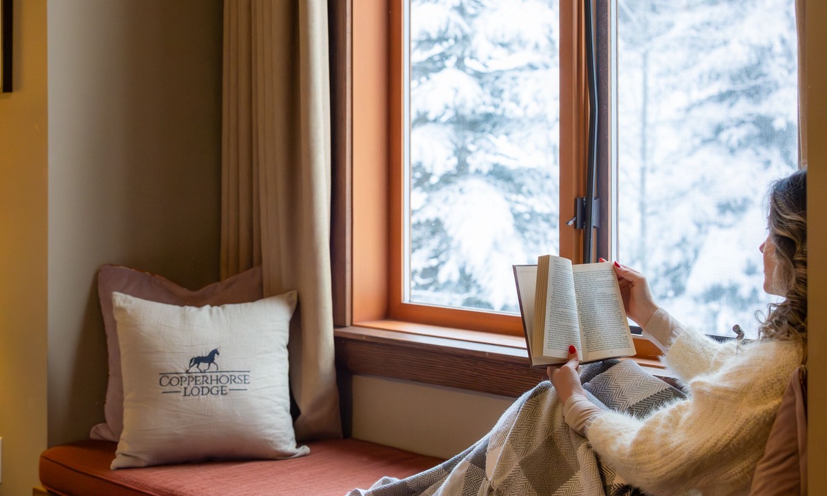 Golden Cabin | Copper Horse Lodge