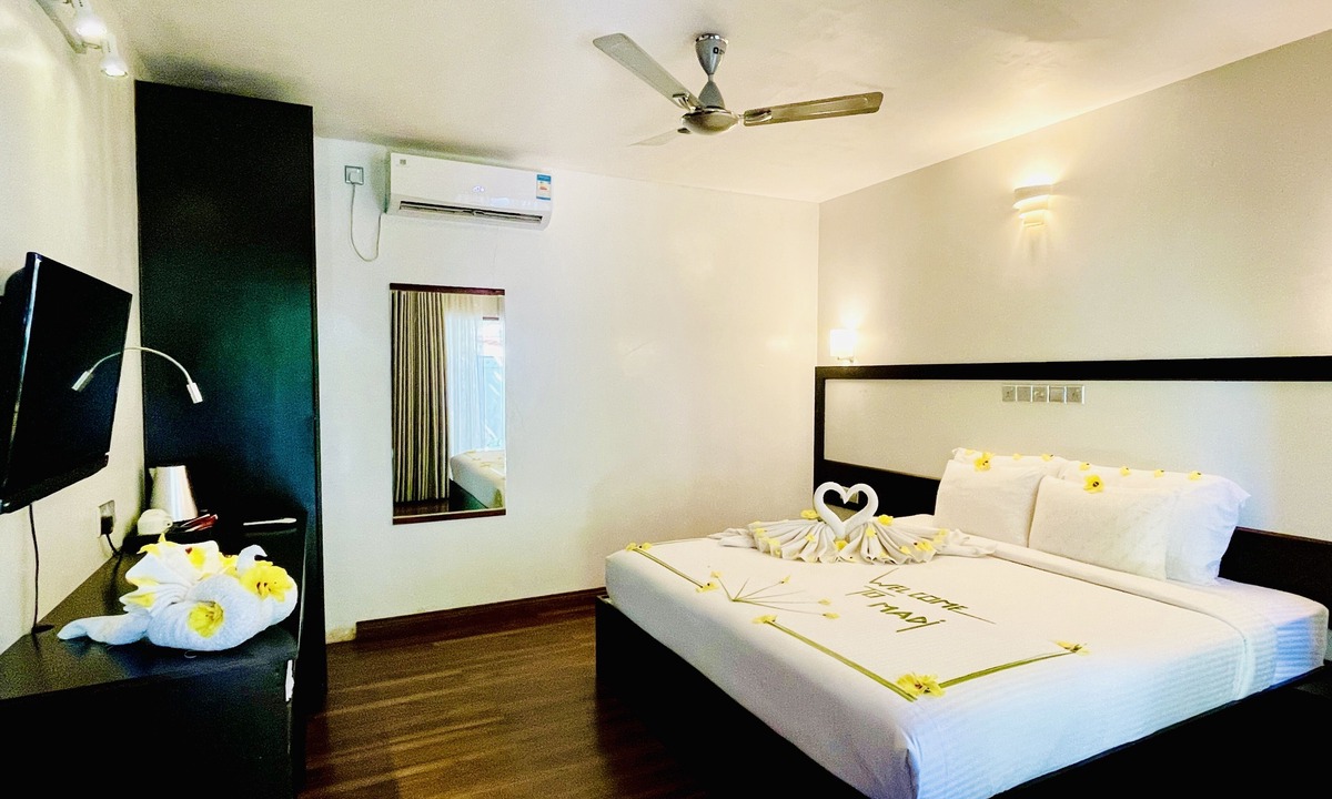 Maalhos House | Madi Finolhu Guesthouse