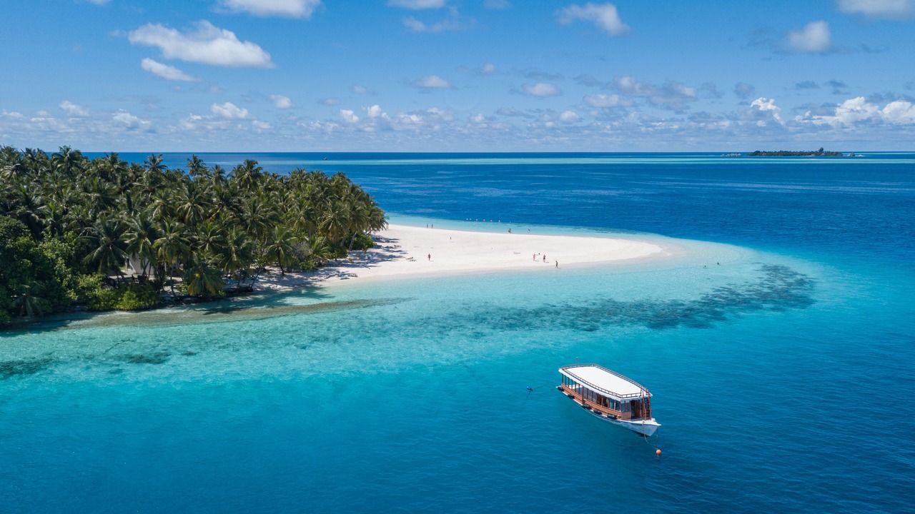Photo of Others in Fihalhohi Island