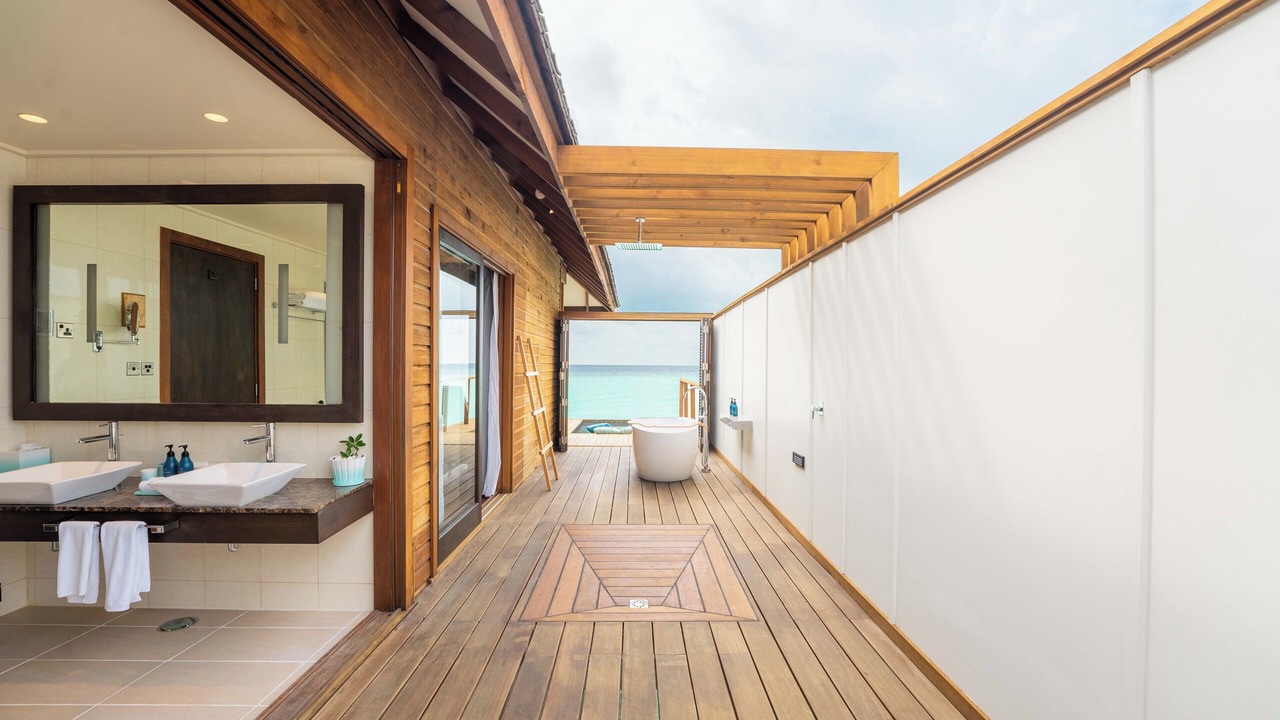 Photo of Bathroom in Veligandu Island