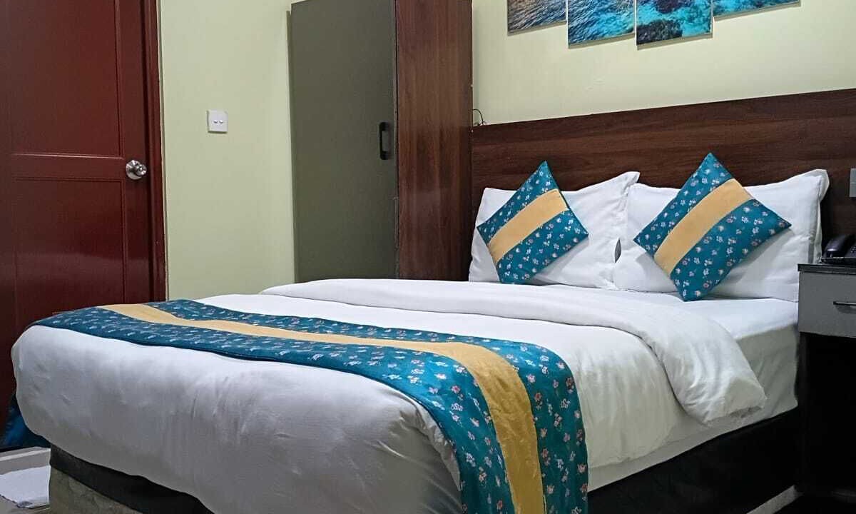 Photo of Bedroom in Male