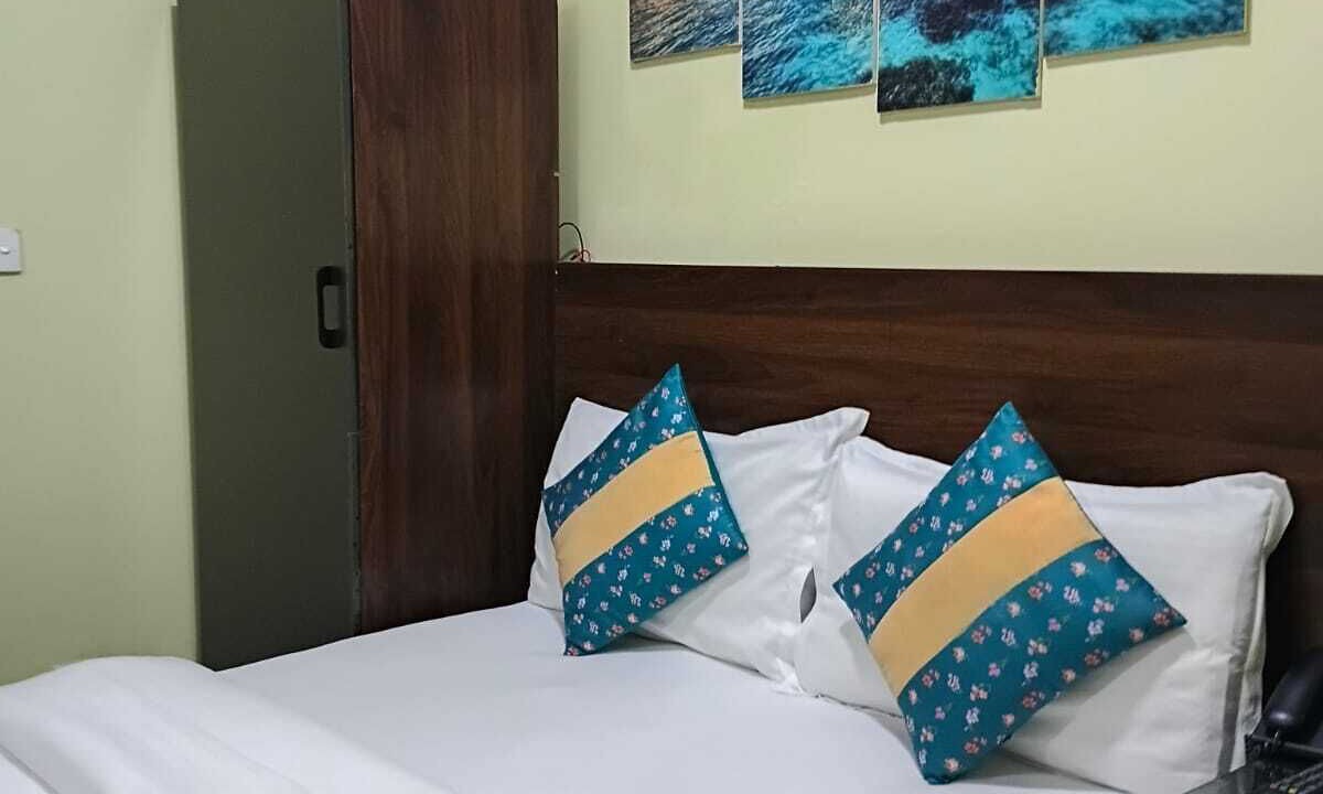 Photo of Bedroom in Male