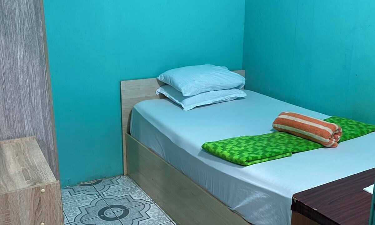 Photo of Bedroom in Male