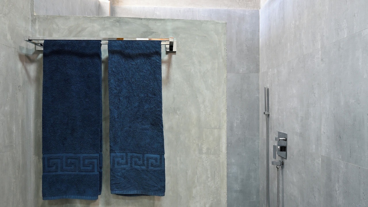 Photo of Bathroom in Dhidhdhoo