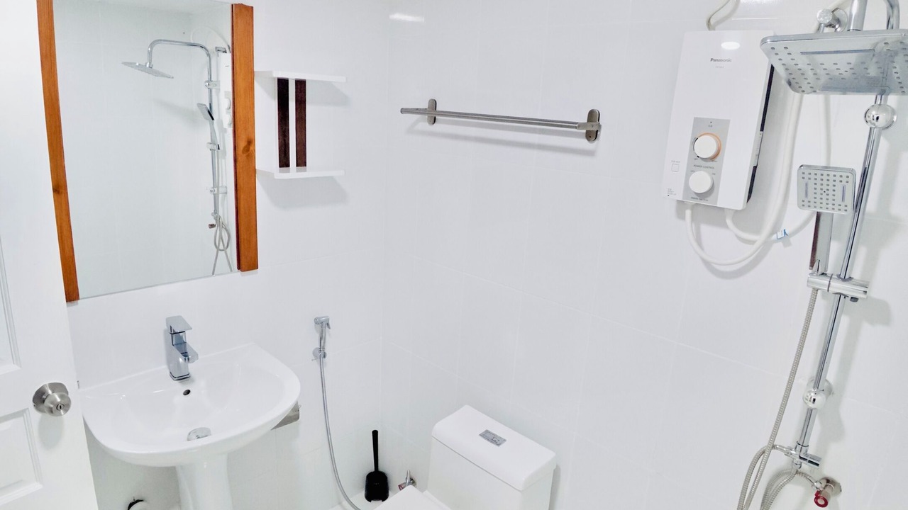 Photo of Bathroom in Thulusdhoo Island
