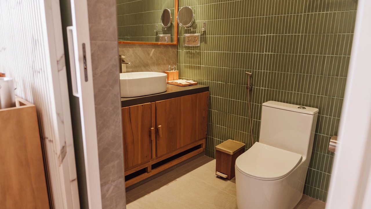 Photo of Bathroom in Dharavandhoo
