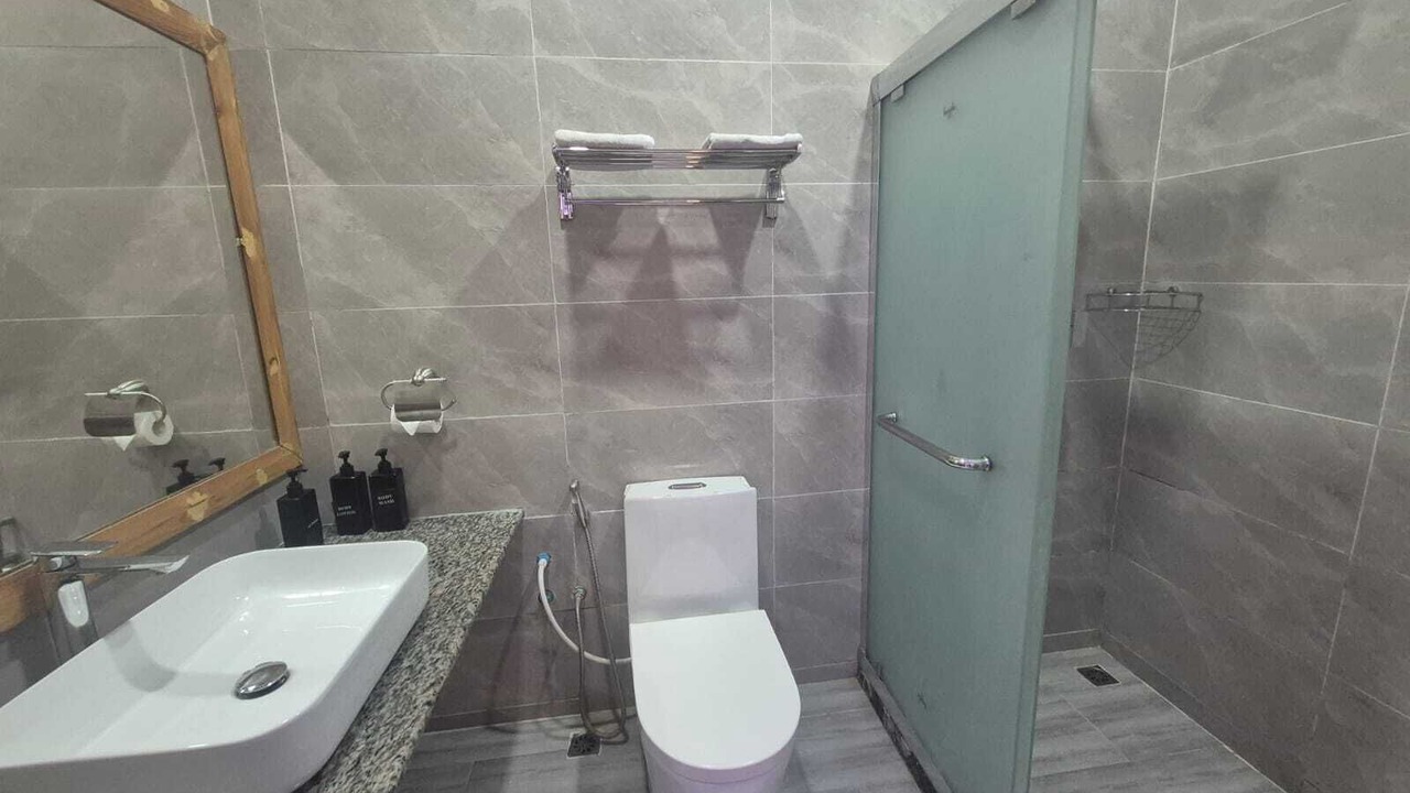 Photo of Bathroom in Thulusdhoo Island