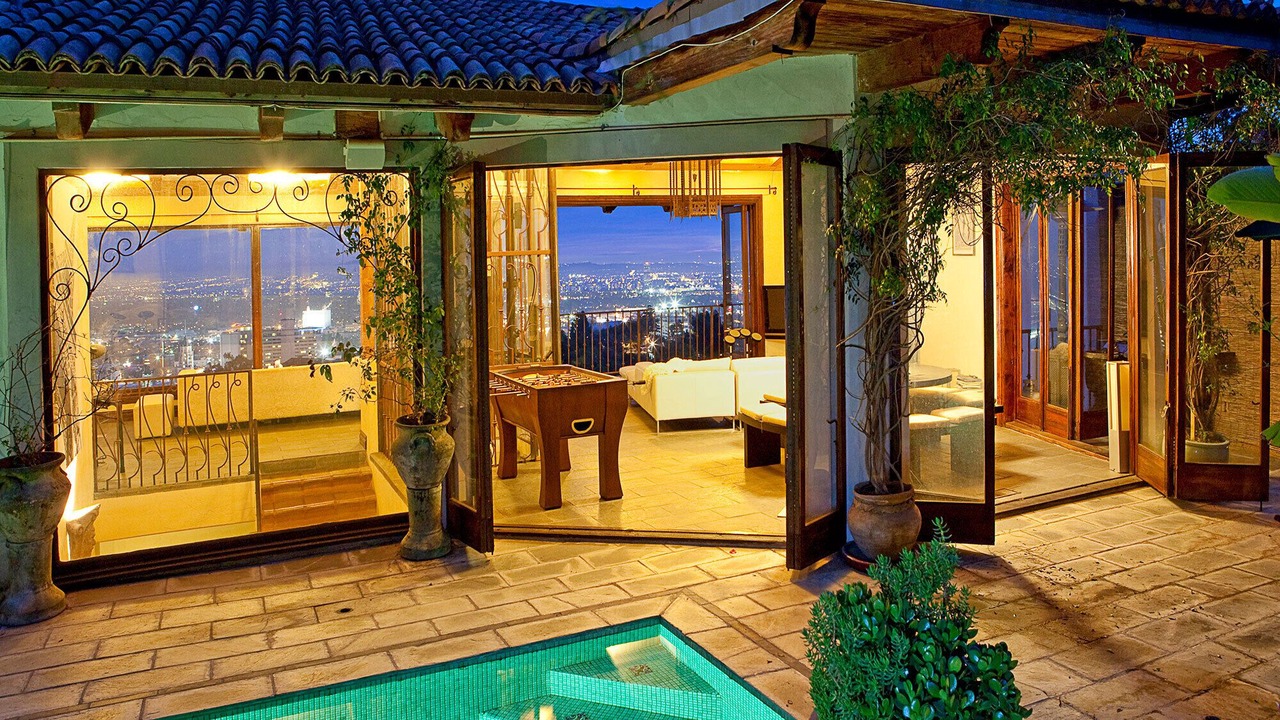 Photo of Patio Balcony in Hollywood Hills