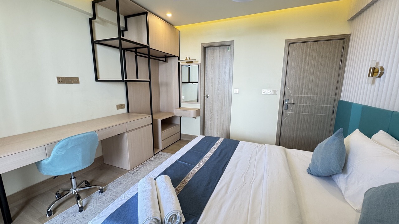 Photo of Bedroom in Male