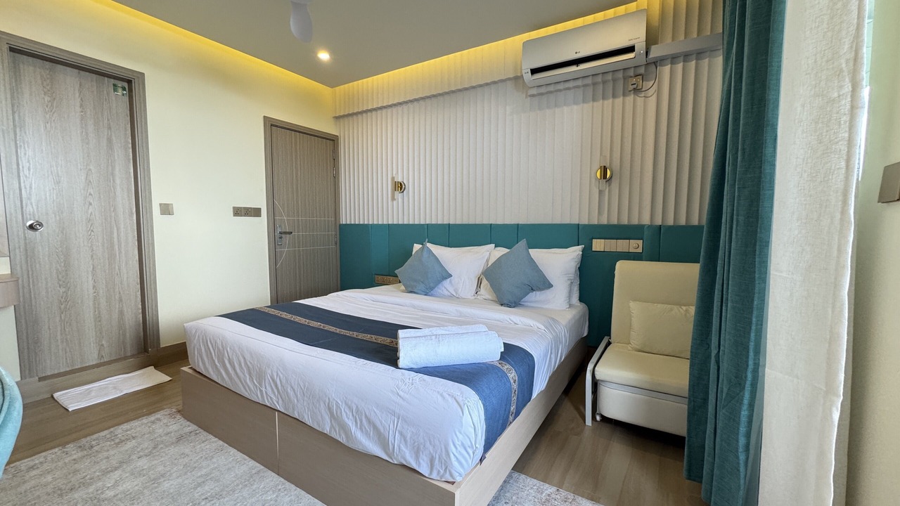 Photo of Bedroom in Male