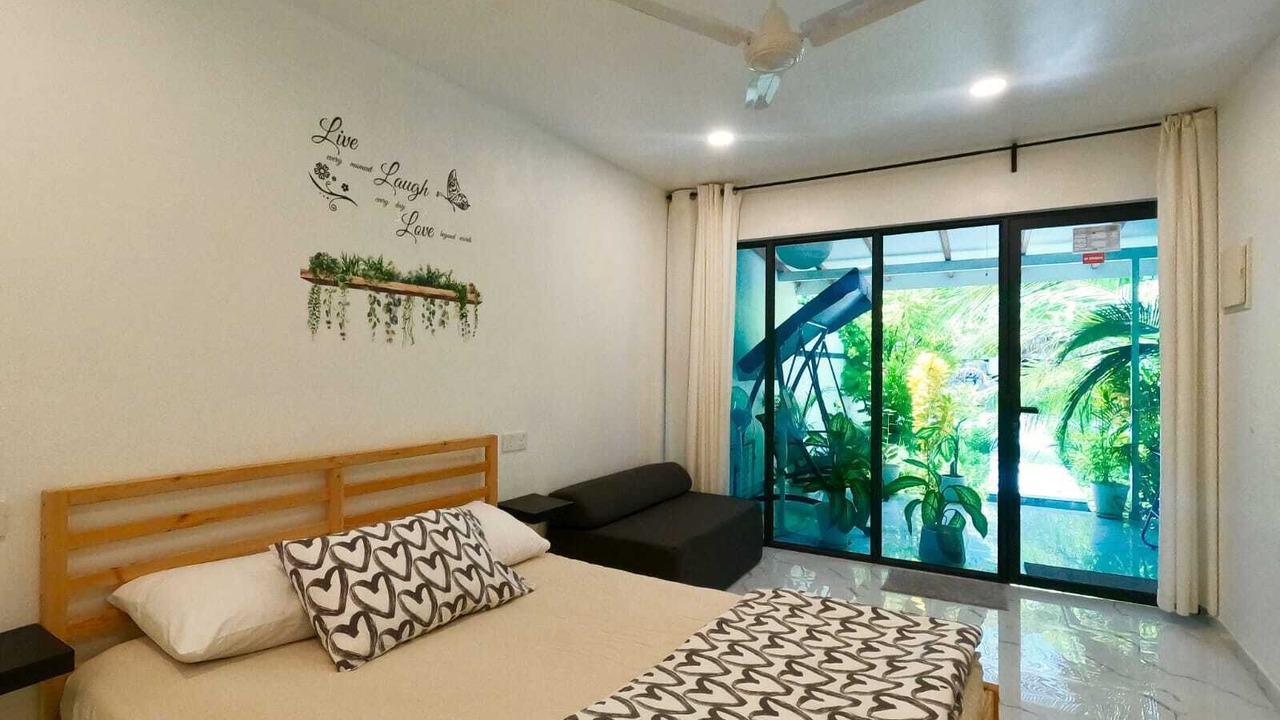 Photo of Bedroom in Kudahuvadhoo