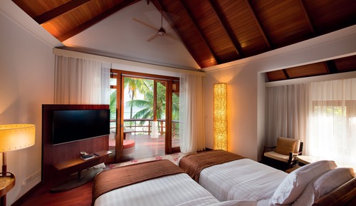Villa (Double Storey Beach)