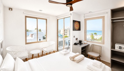 Family Triple Room, Sea View